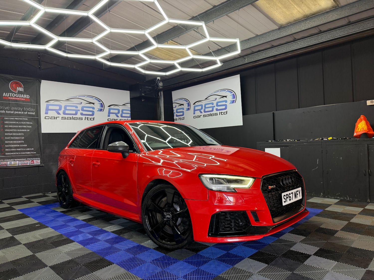 Used Audi RS3 2017 for sale - 76430450: Photo 1