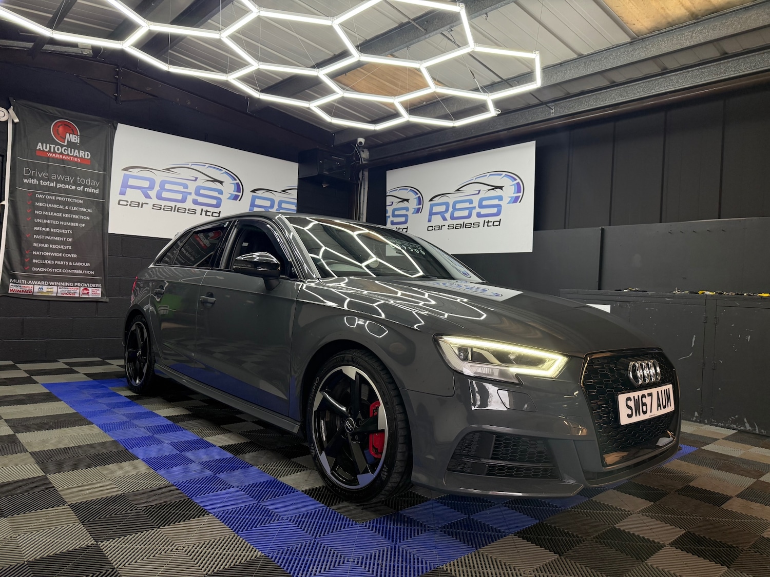 Used Audi A3 2017 for sale - 77324677: Photo 2