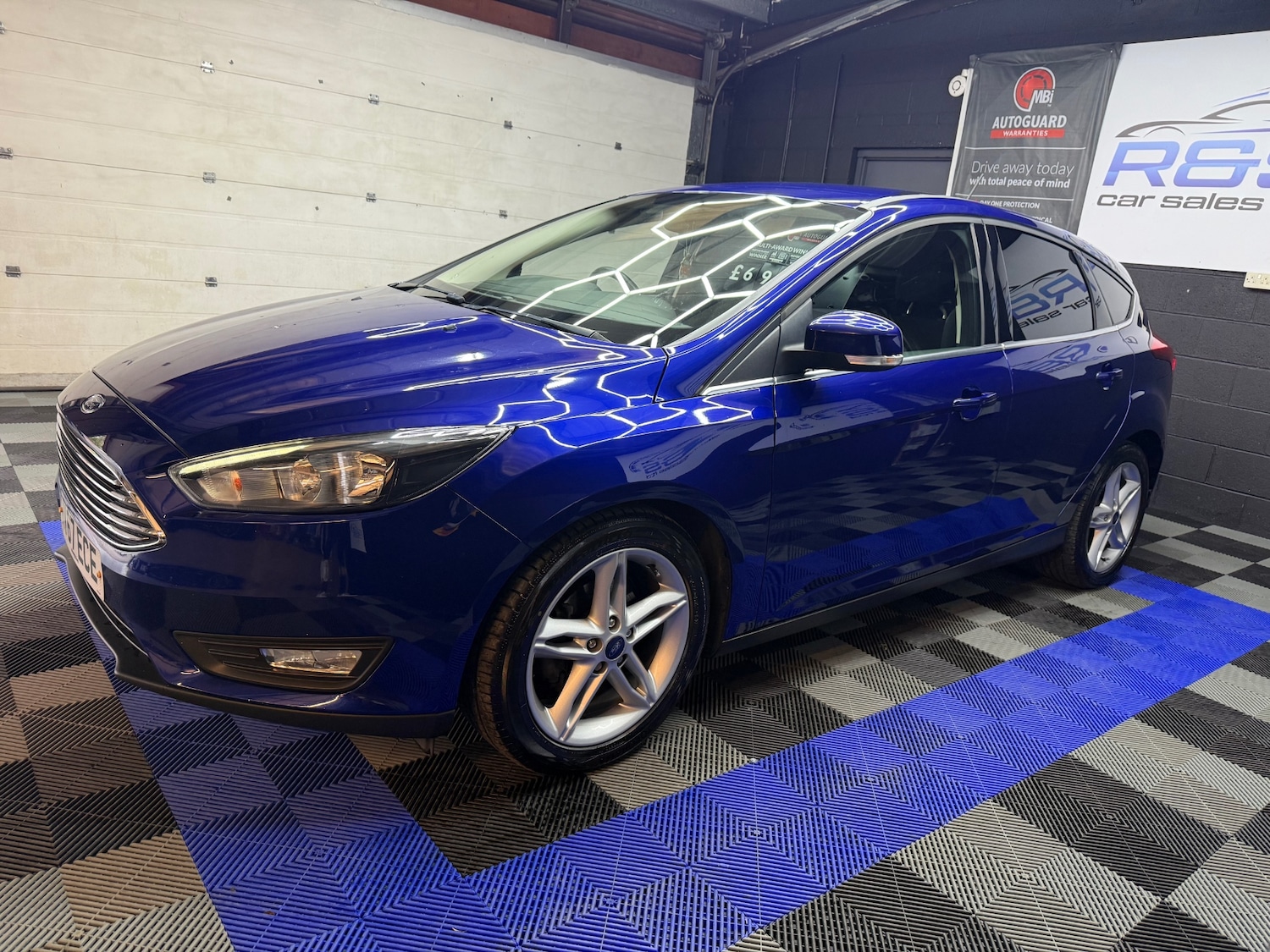 Used Ford Focus 2017 for sale - 76687525: Photo 5