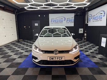 Used Volkswagen Golf 2017 for sale - 76149798: Photo 3