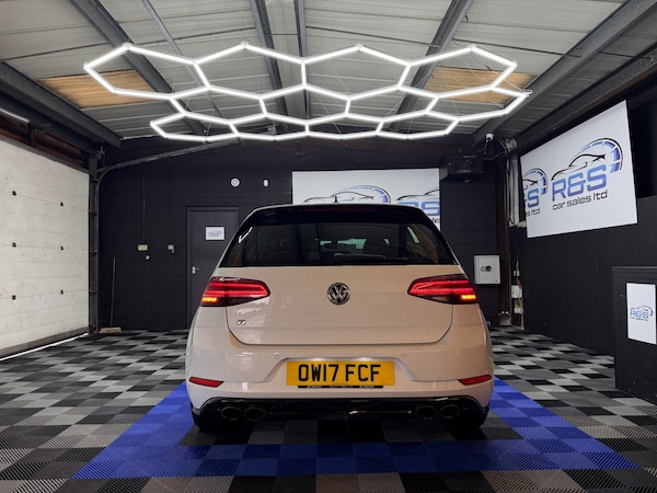 Used Volkswagen Golf 2017 for sale - 76149798: Photo 6