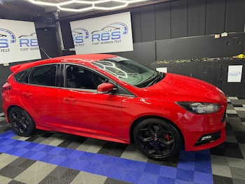 Used Ford Focus 2015 for sale - 77237475: Photo