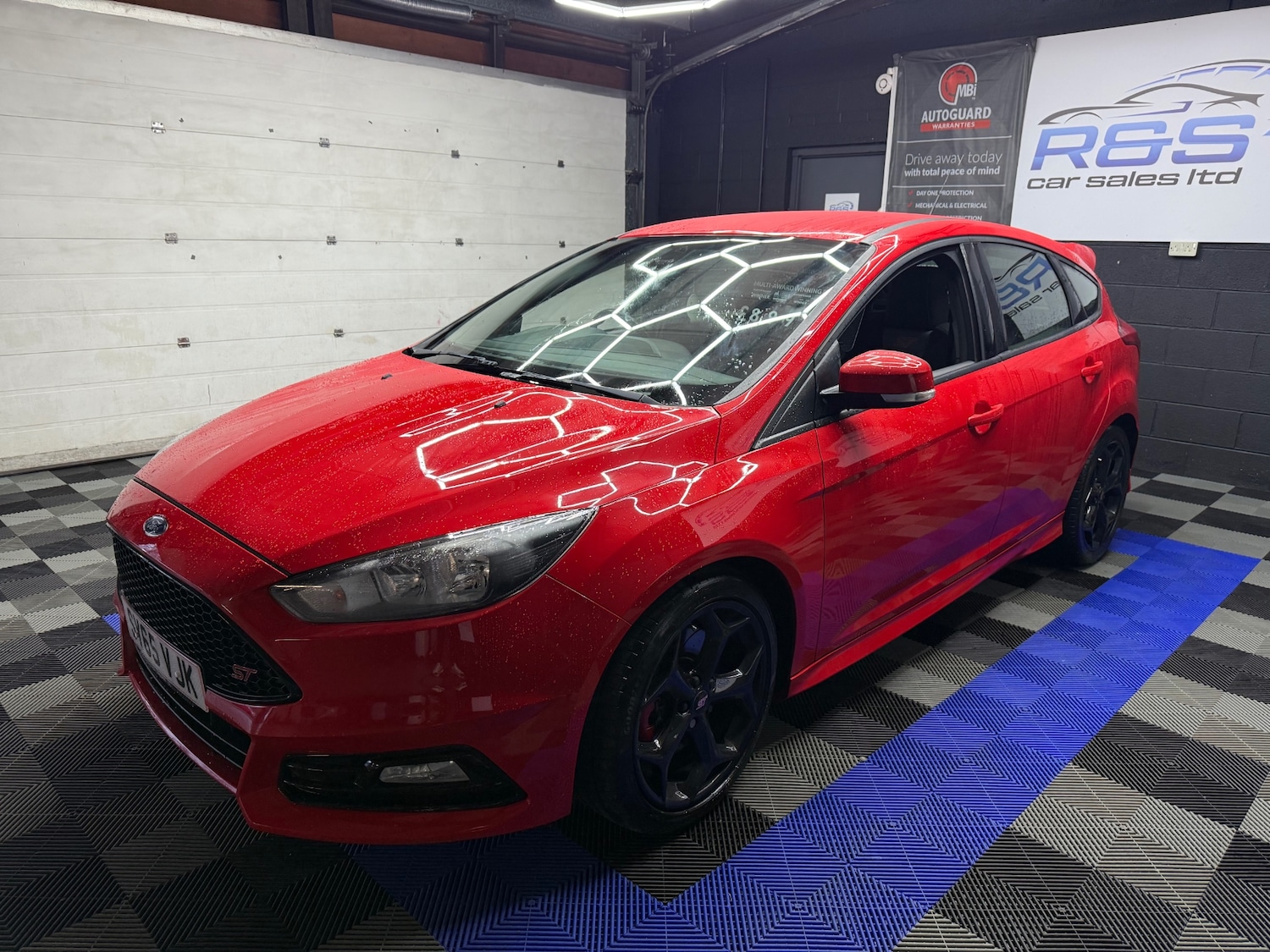 Used Ford Focus 2015 for sale - 77237475: Photo 7