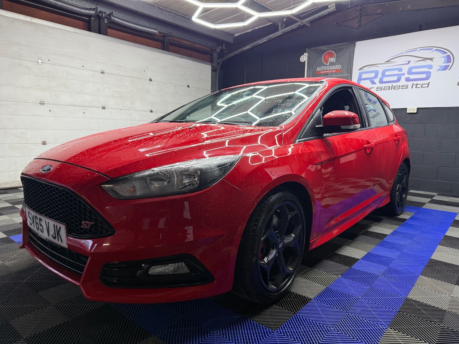 Used Ford Focus 2015 for sale - 77237475: Photo 8