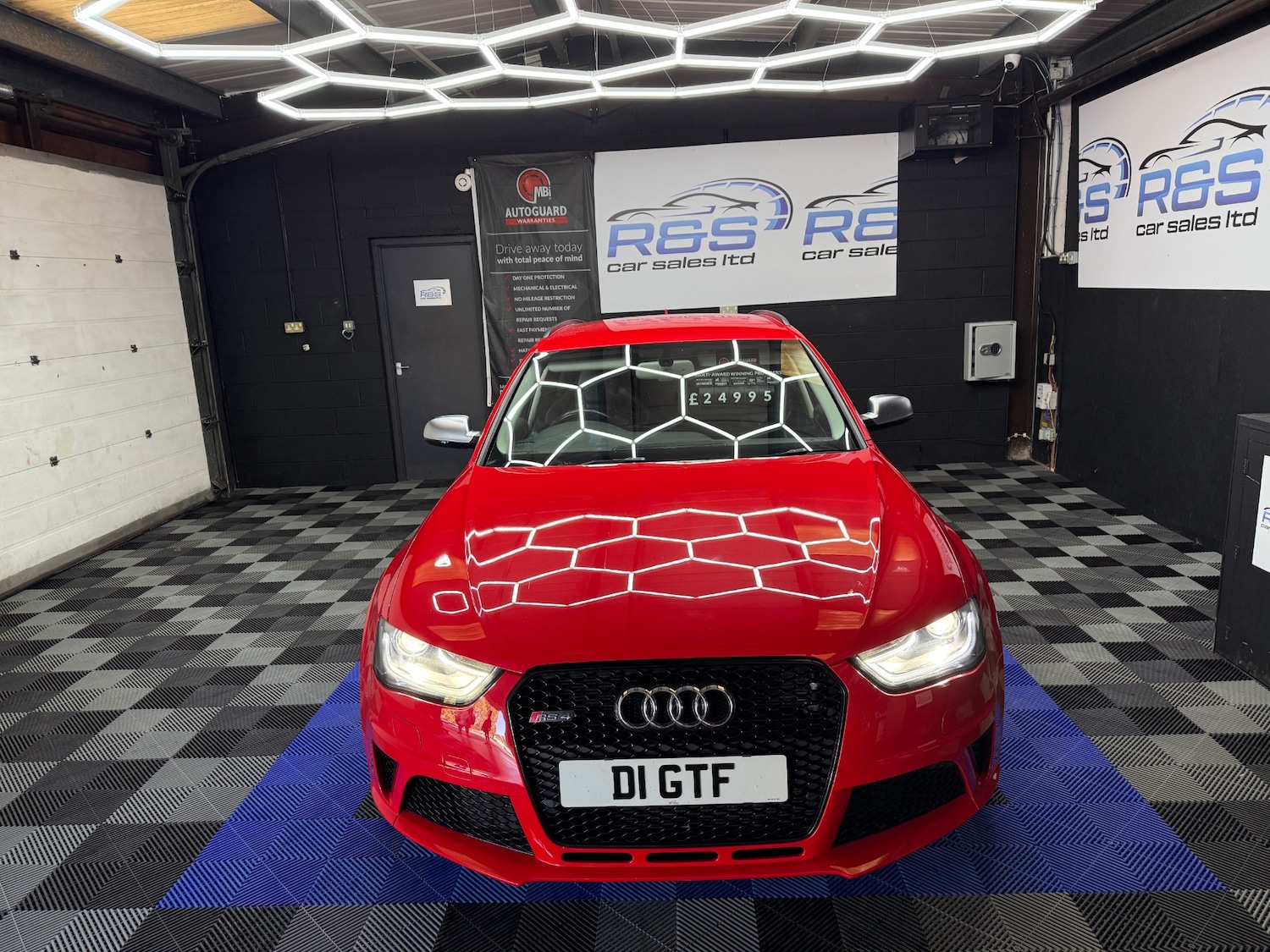 Used Audi RS4 2014 for sale - 76096955: Photo 4