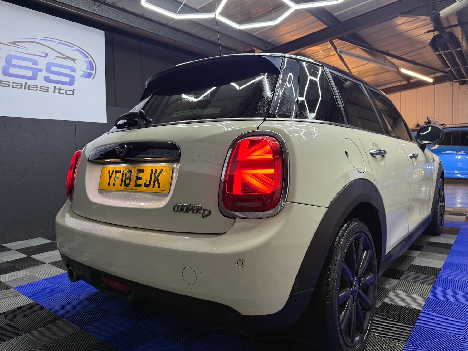 Used MINI Hatch 2018 for sale - 76545741: Photo 12