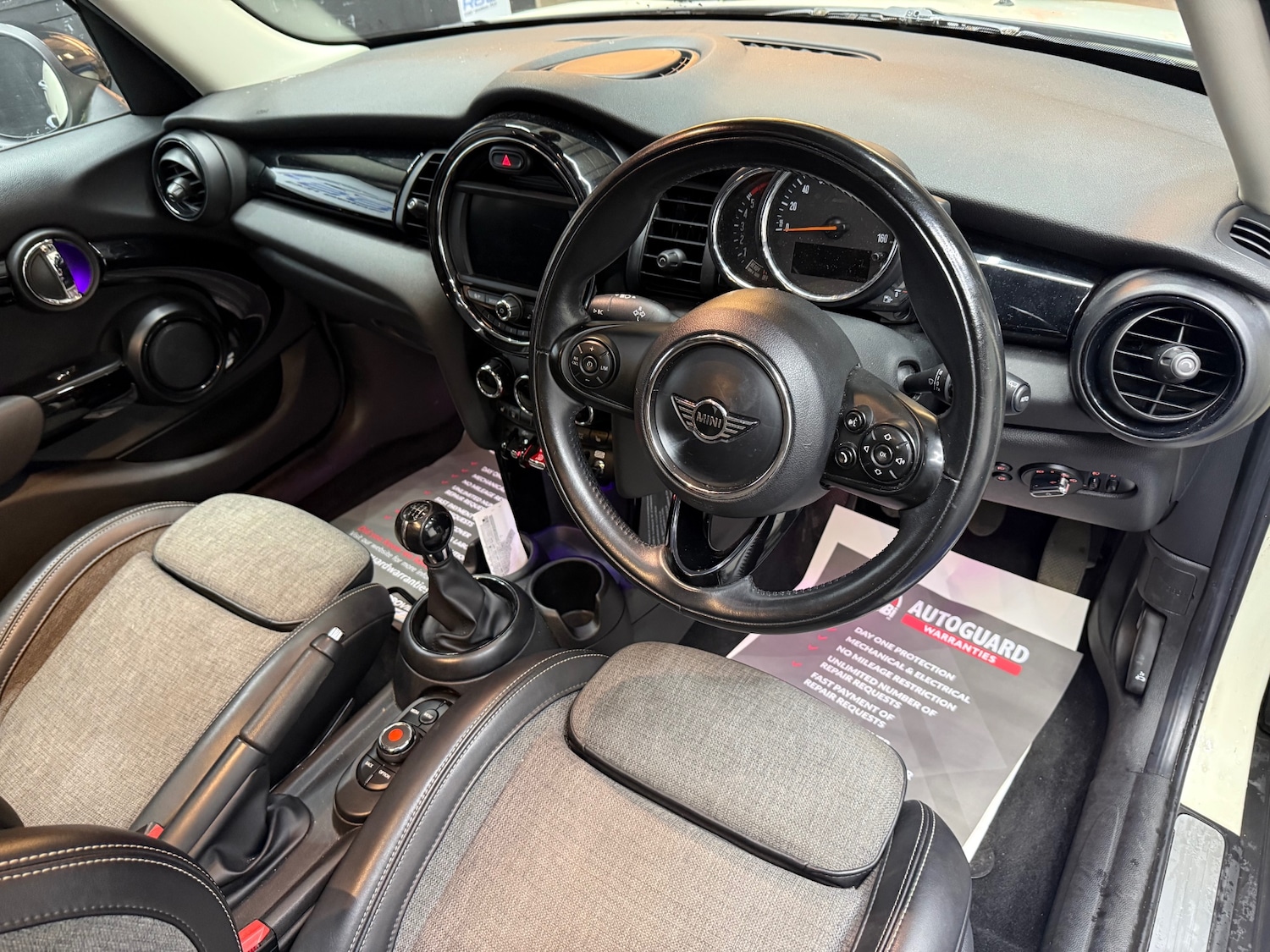 Used MINI Hatch 2018 for sale - 76545741: Photo 16