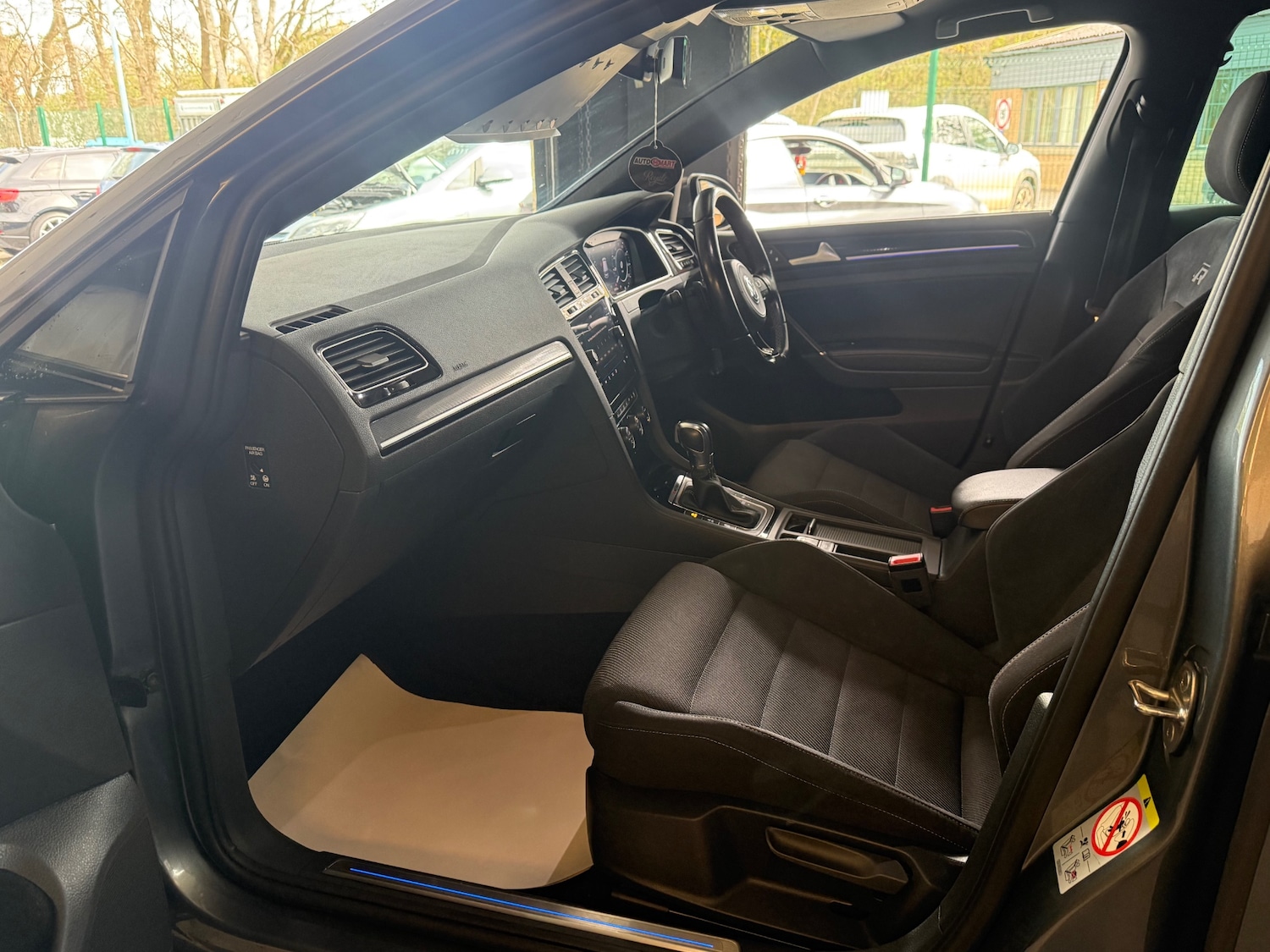 Used Volkswagen Golf 2017 for sale - 78145701: Photo 15