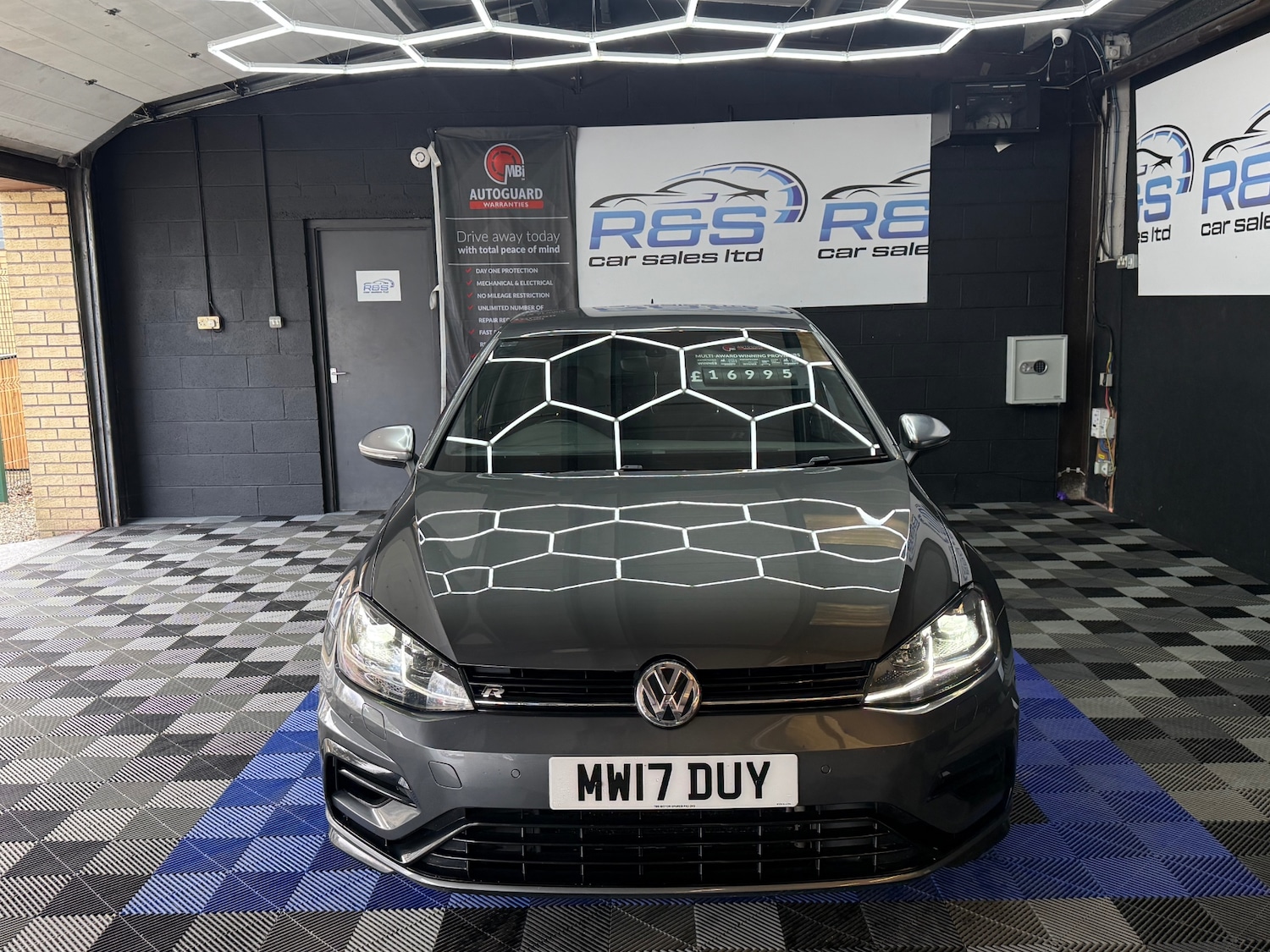 Used Volkswagen Golf 2017 for sale - 78145701: Photo 3