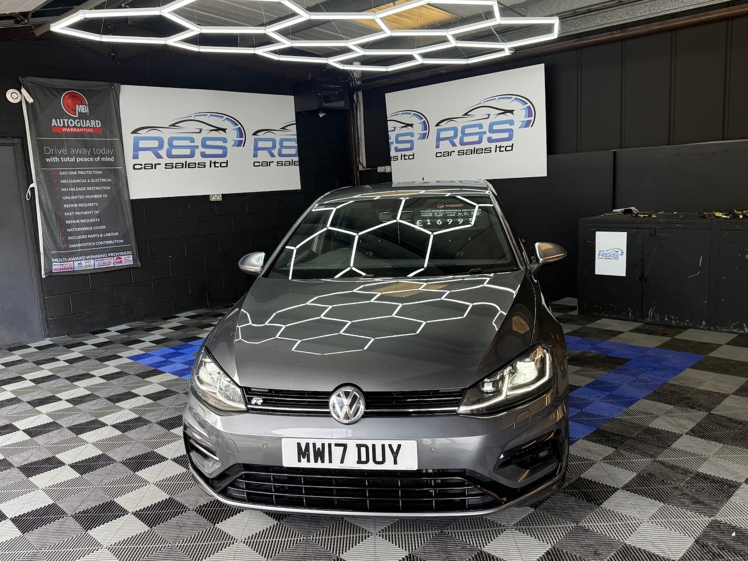 Used Volkswagen Golf 2017 for sale - 78145701: Photo 8