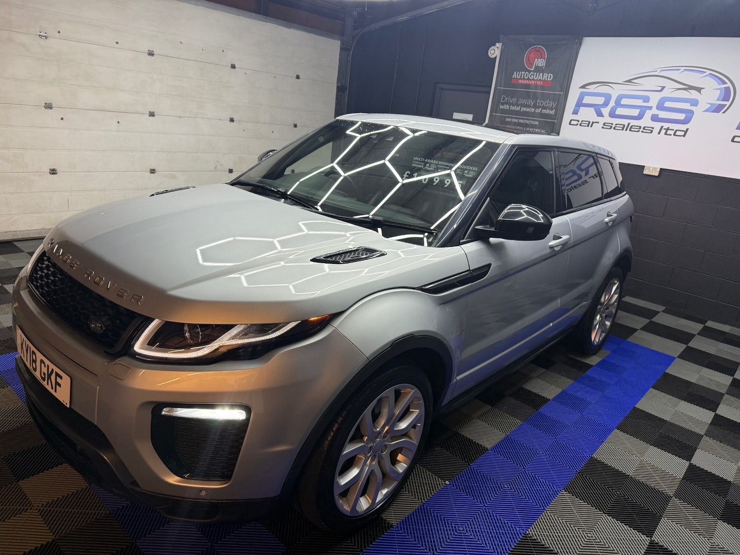 Used Land Rover Range Rover Evoque 2018 for sale - 76545739: Photo 9