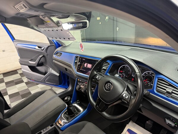 Used Volkswagen T-Roc 2020 for sale - 76102219: Photo 14