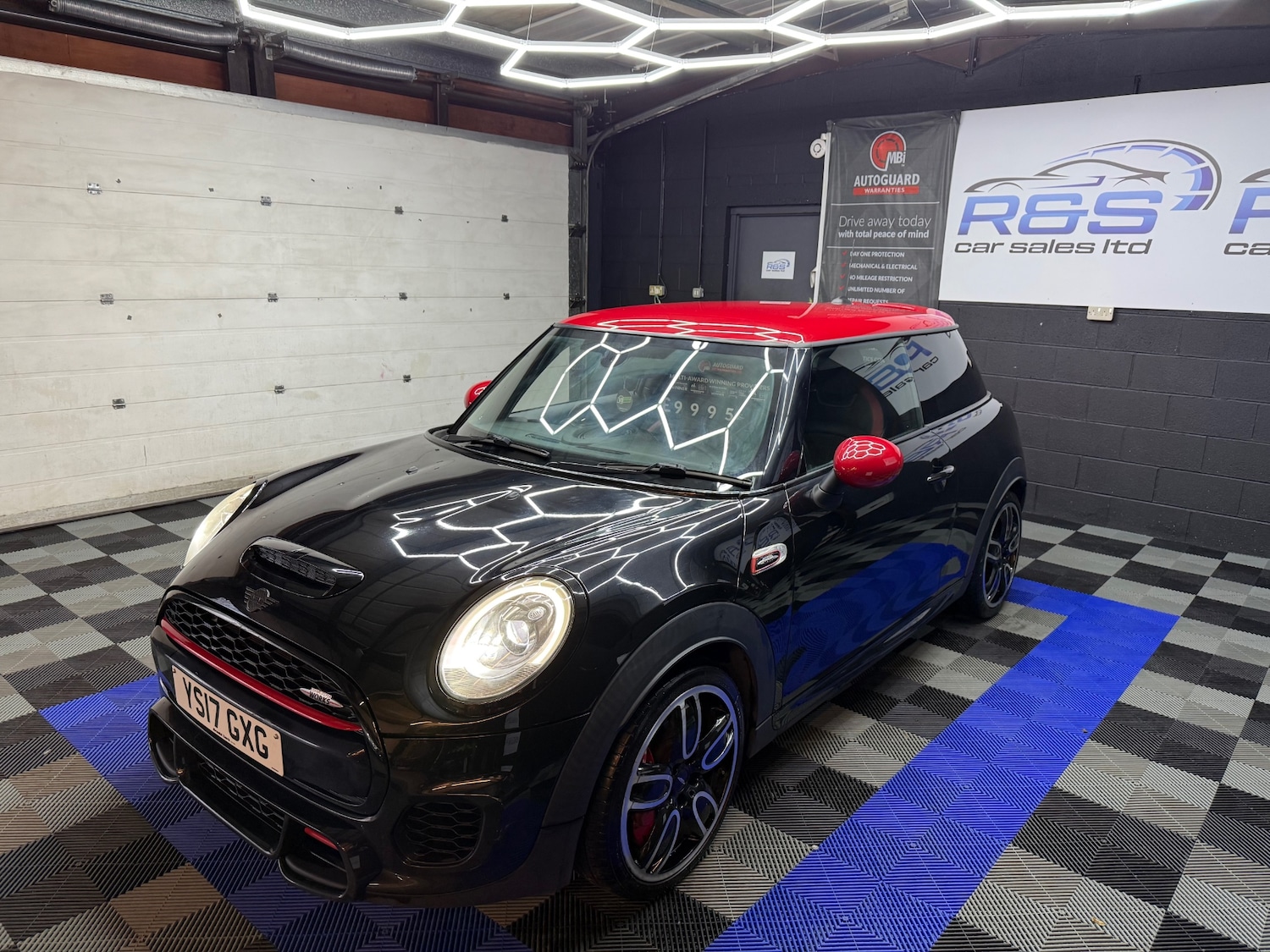 Used MINI Hatch 2017 for sale - 76863690: Photo 6