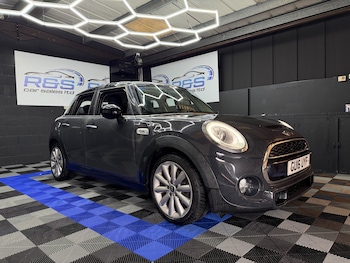 Used MINI Hatch 2016 for sale - 76102207: Photo 2