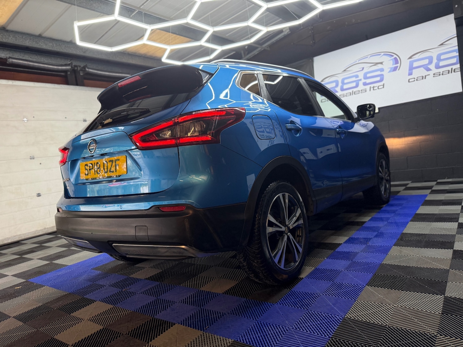 Used Nissan Qashqai 2018 for sale - 76687530: Photo 10