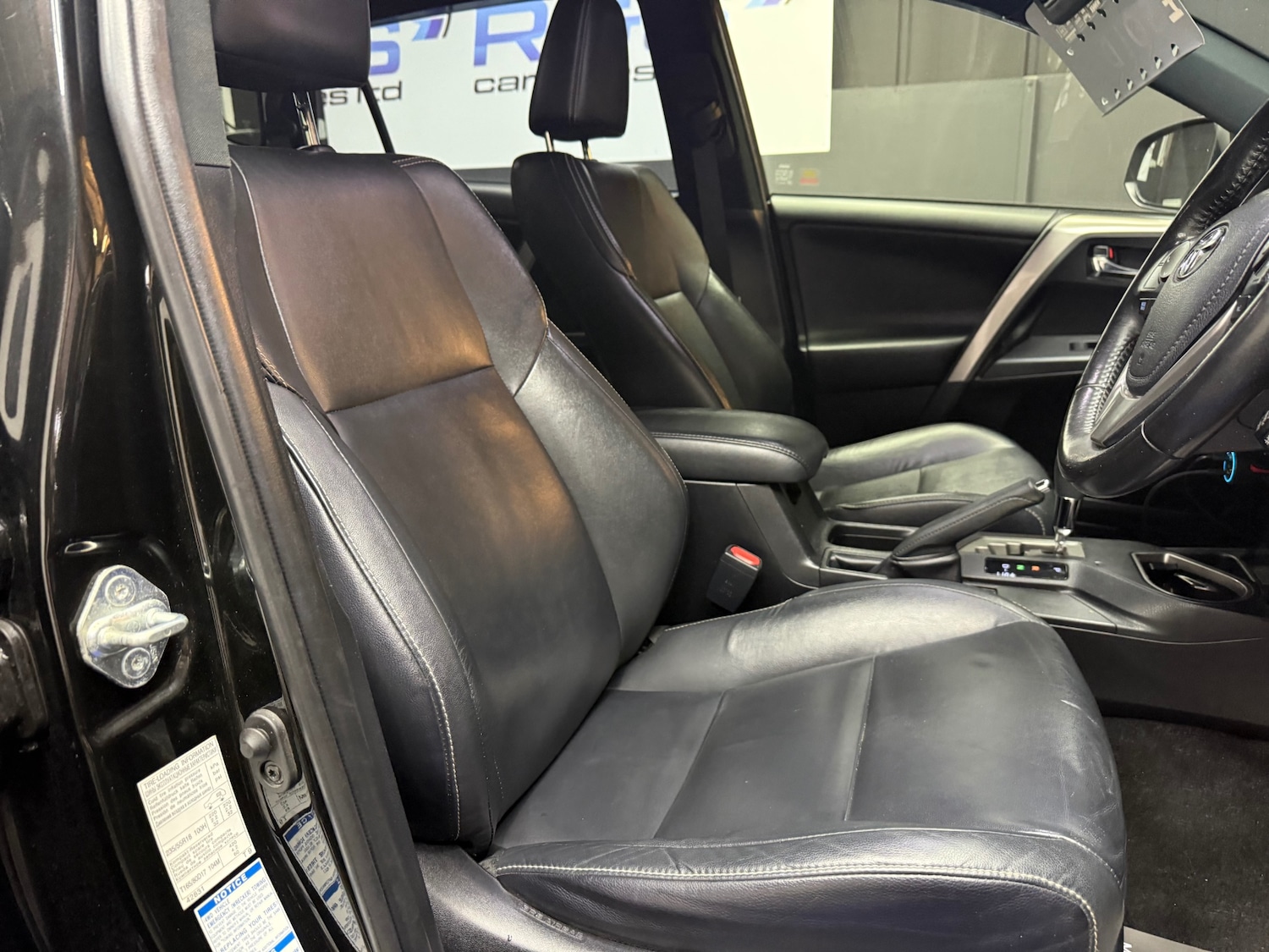 Used Toyota RAV4 2018 for sale - 77034523: Photo 13