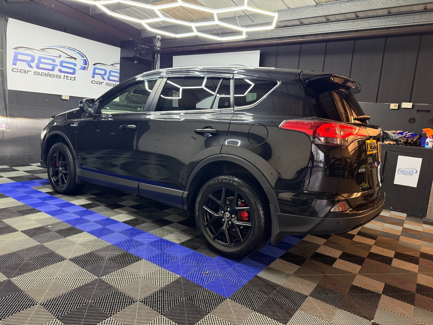 Used Toyota RAV4 2018 for sale - 77034523: Photo 8