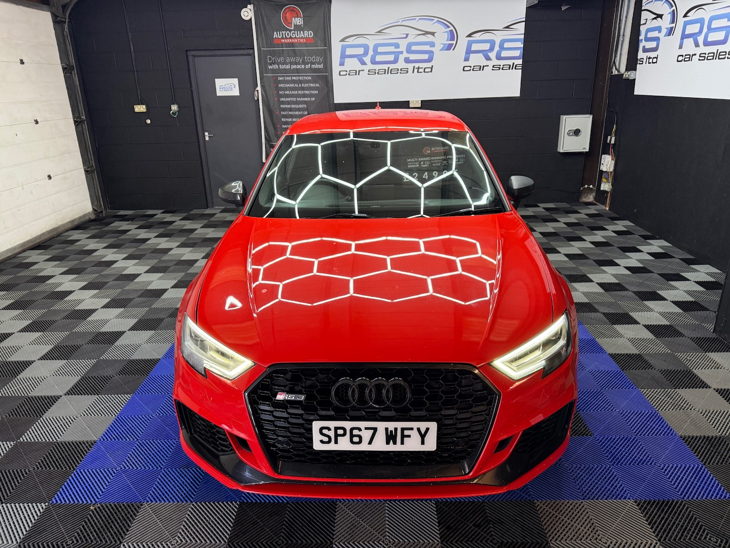 Used Audi RS3 2017 for sale - 76687547: Photo 5