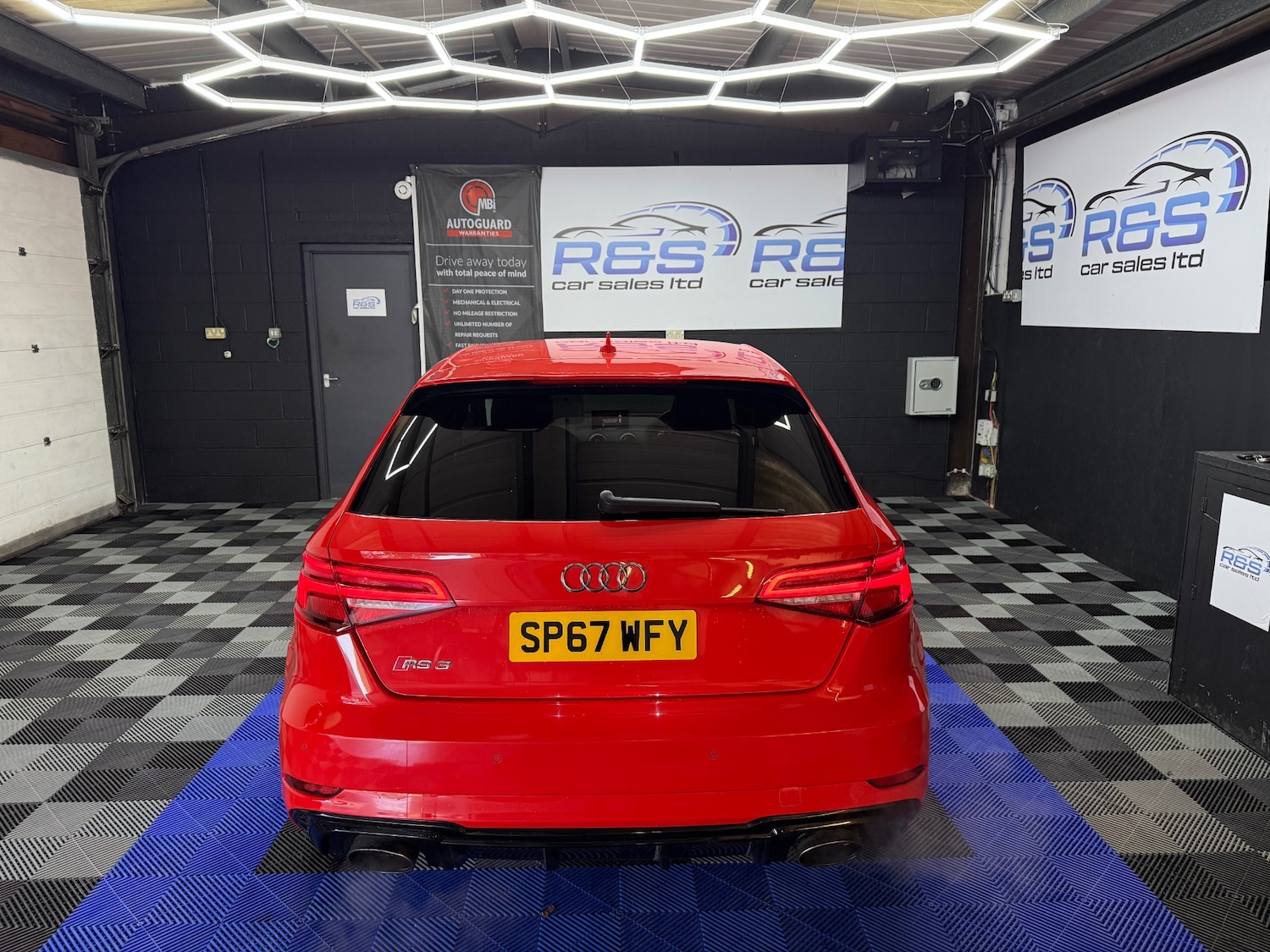 Used Audi RS3 2017 for sale - 76687547: Photo 6