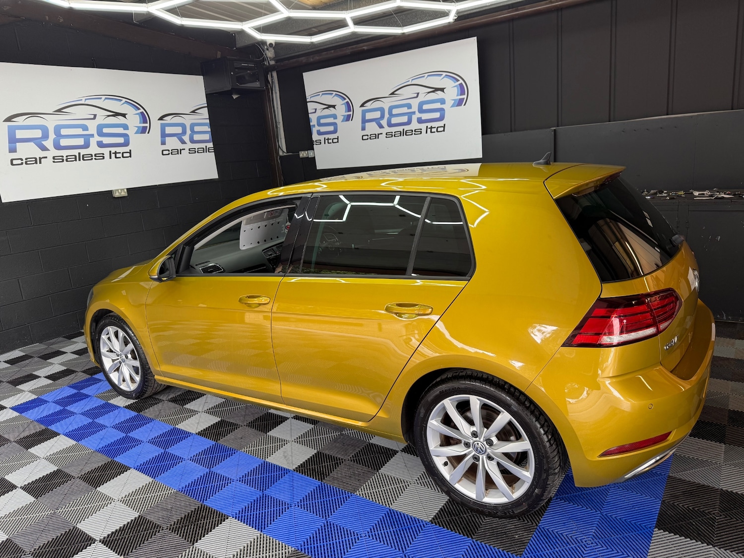 Used Volkswagen Golf 2018 for sale - 77101346: Photo 7