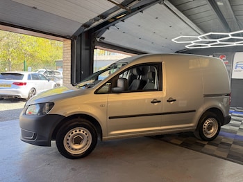 Used Volkswagen Caddy 2015 for sale - 78354708: Photo