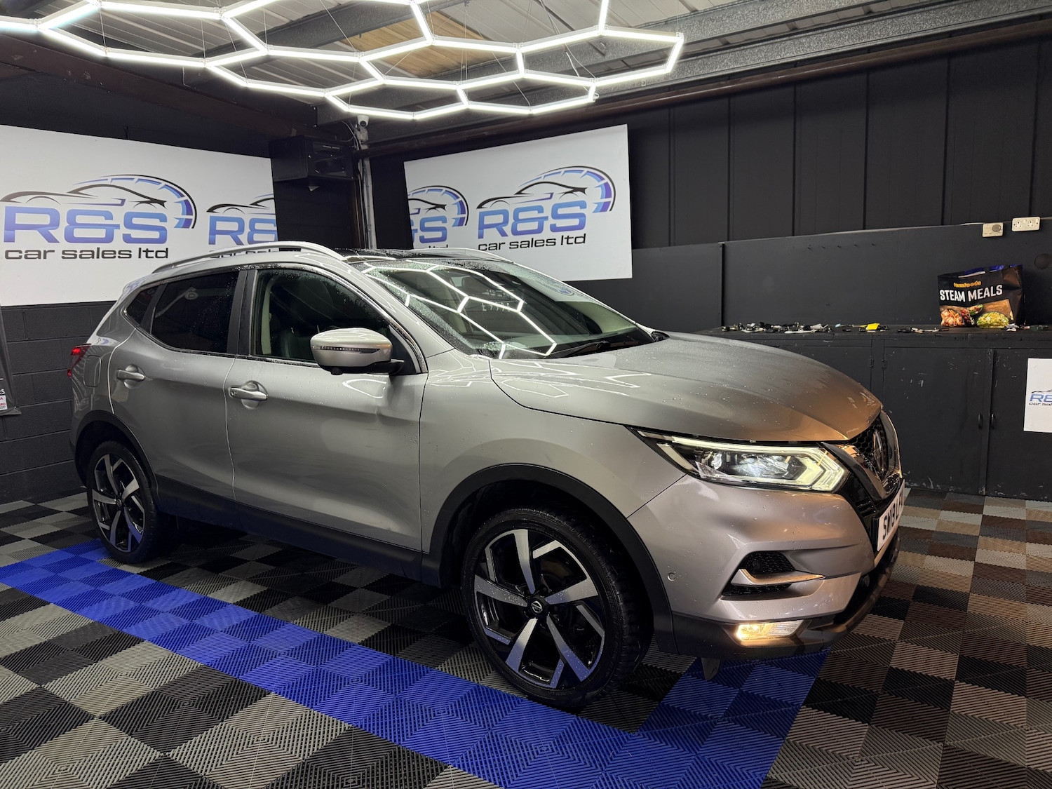 Used Nissan Qashqai 2019 for sale - 76557769: Photo 2