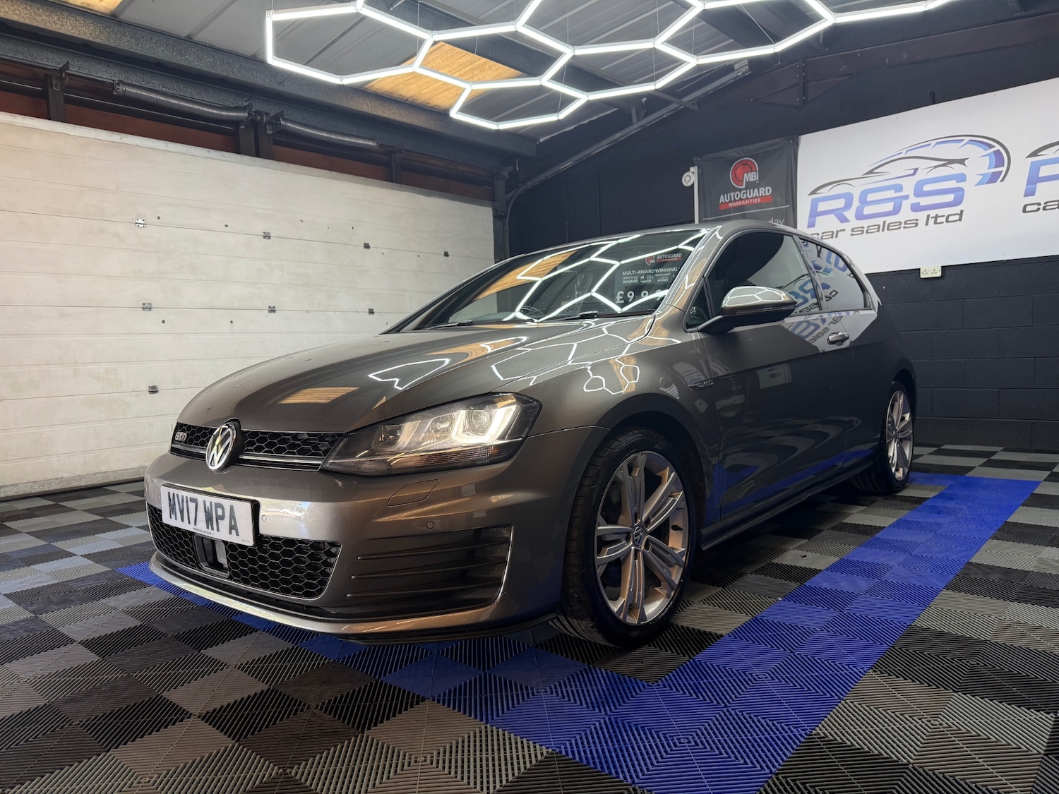 Used Volkswagen Golf 2017 for sale - 77101315: Photo 12