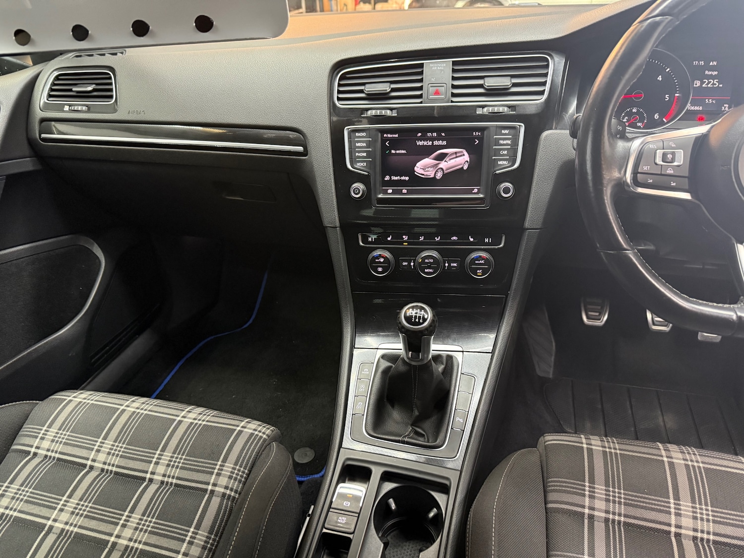 Used Volkswagen Golf 2017 for sale - 77101315: Photo 15