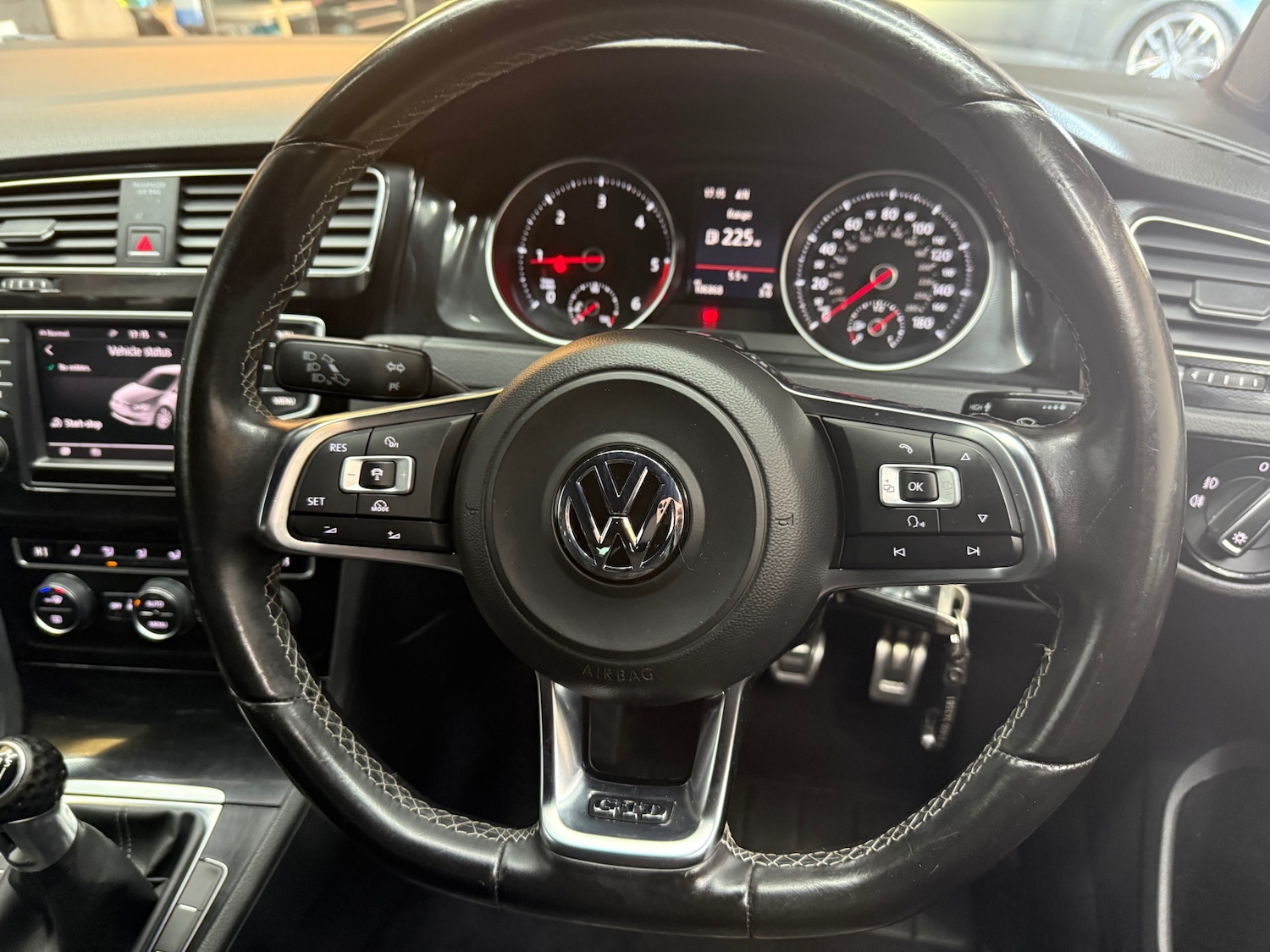 Used Volkswagen Golf 2017 for sale - 77101315: Photo 16