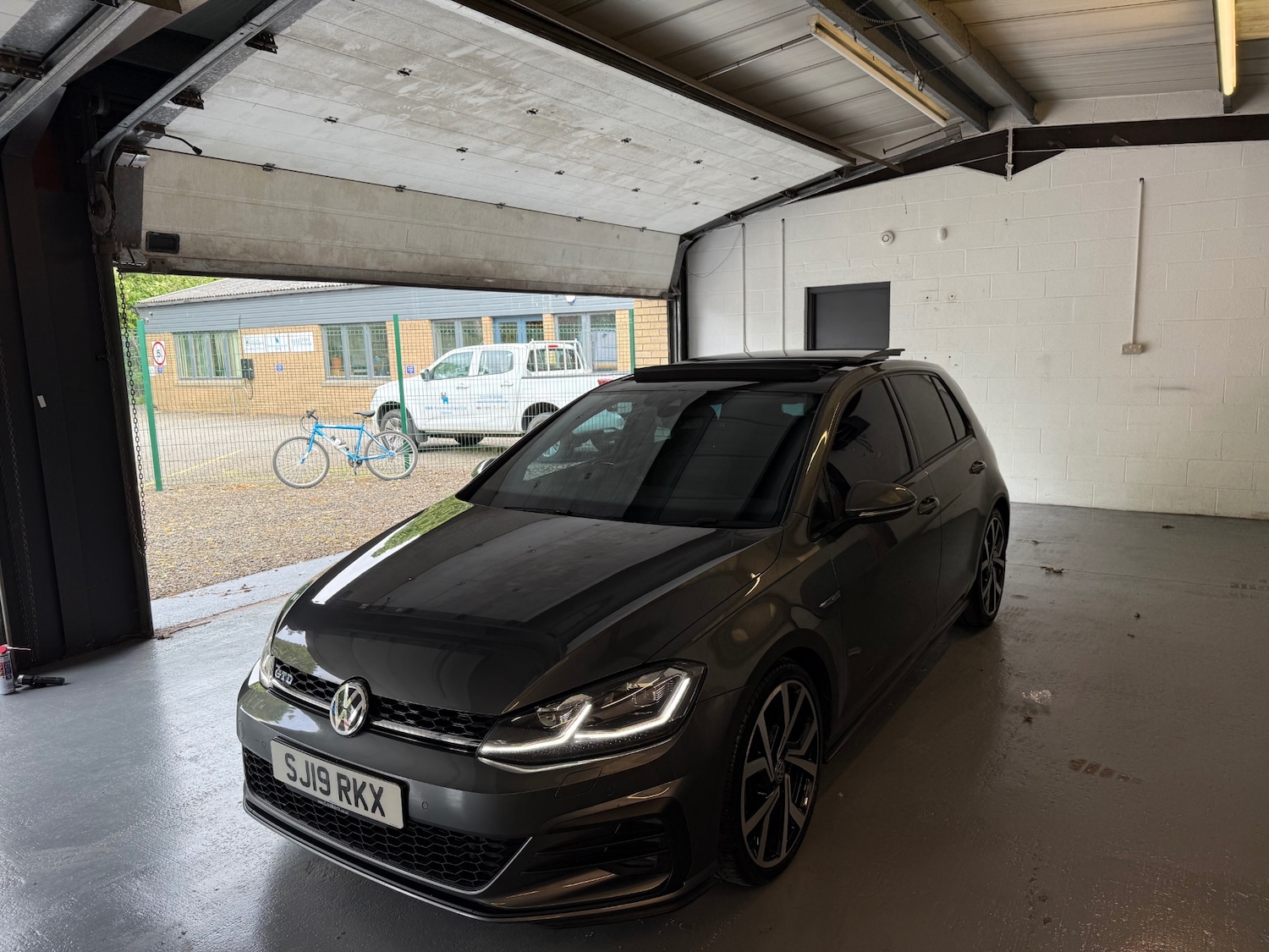 Used Volkswagen Golf 2019 for sale - 76471410: Photo 10