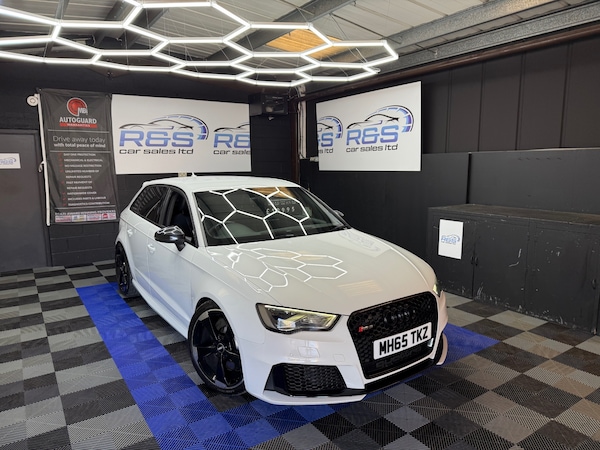 Used Audi RS3 2016 for sale - 76302510: Photo 2