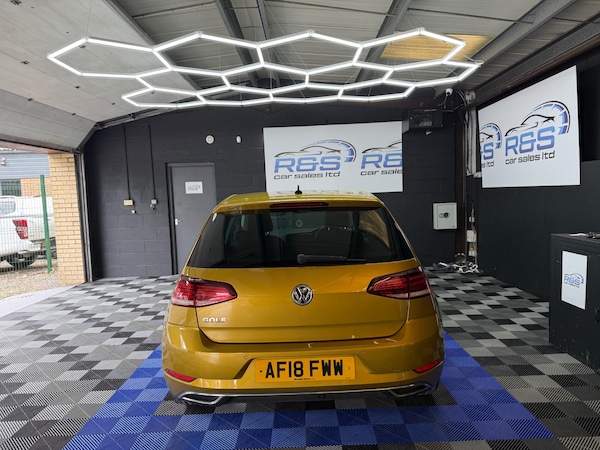 Used Volkswagen Golf 2018 for sale - 76102021: Photo 5
