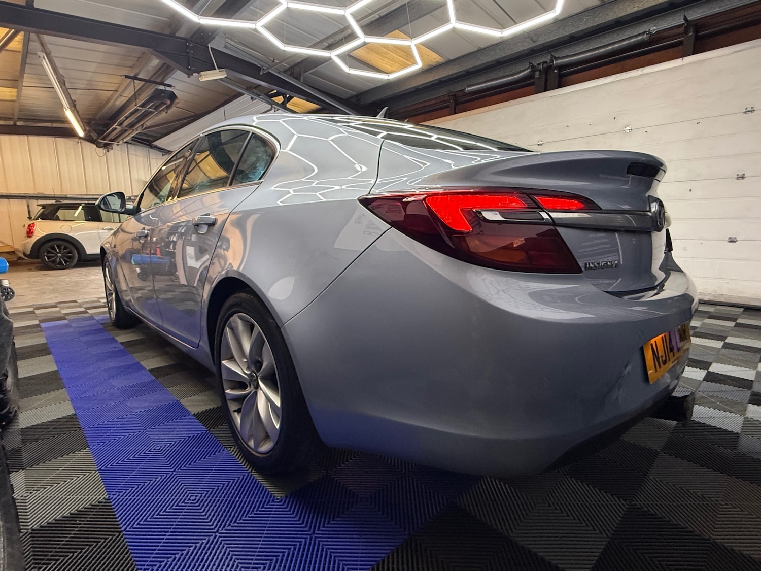 Used Vauxhall Insignia 2014 for sale - 77950337: Photo 9