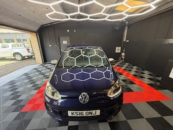 Used Volkswagen up! 2016 for sale - 76102389: Photo