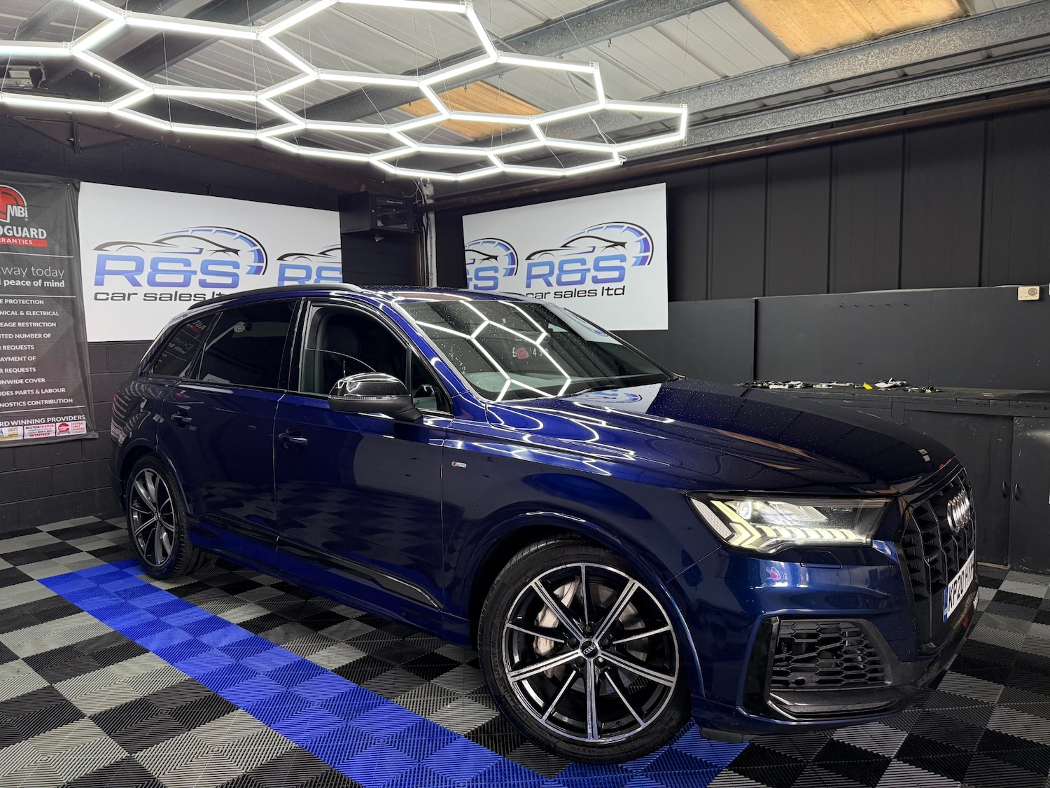 Used Audi Q7 2020 for sale - 77053784: Photo 2