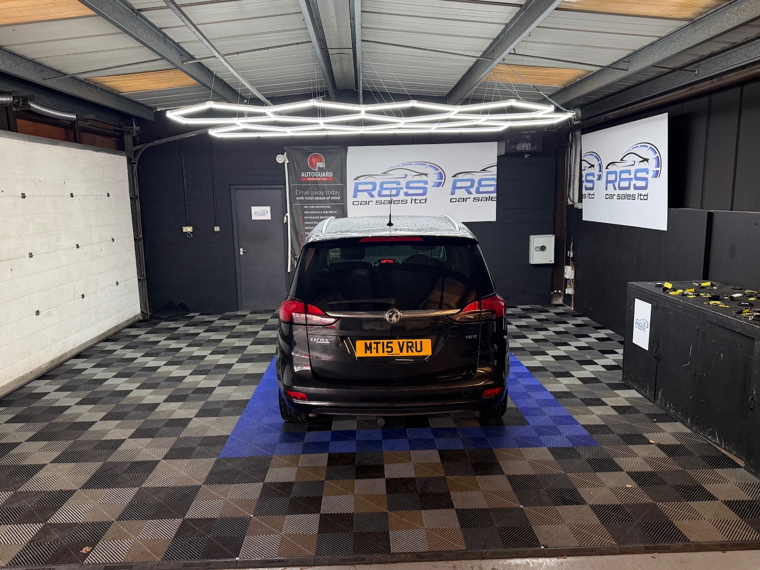 Used Vauxhall Zafira 2015 for sale - 77622873: Photo 6