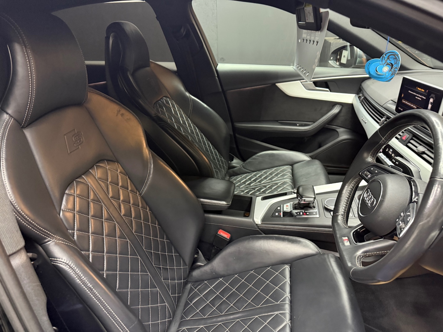 Used Audi A4 2018 for sale - 76948608: Photo 13