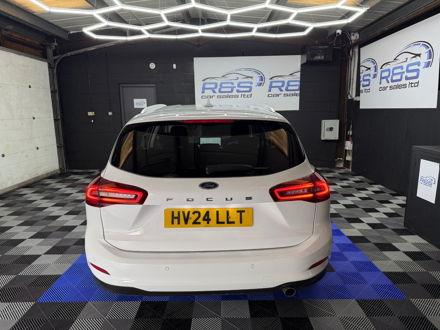 Used Ford Focus 2024 for sale - 76187351: Photo 9