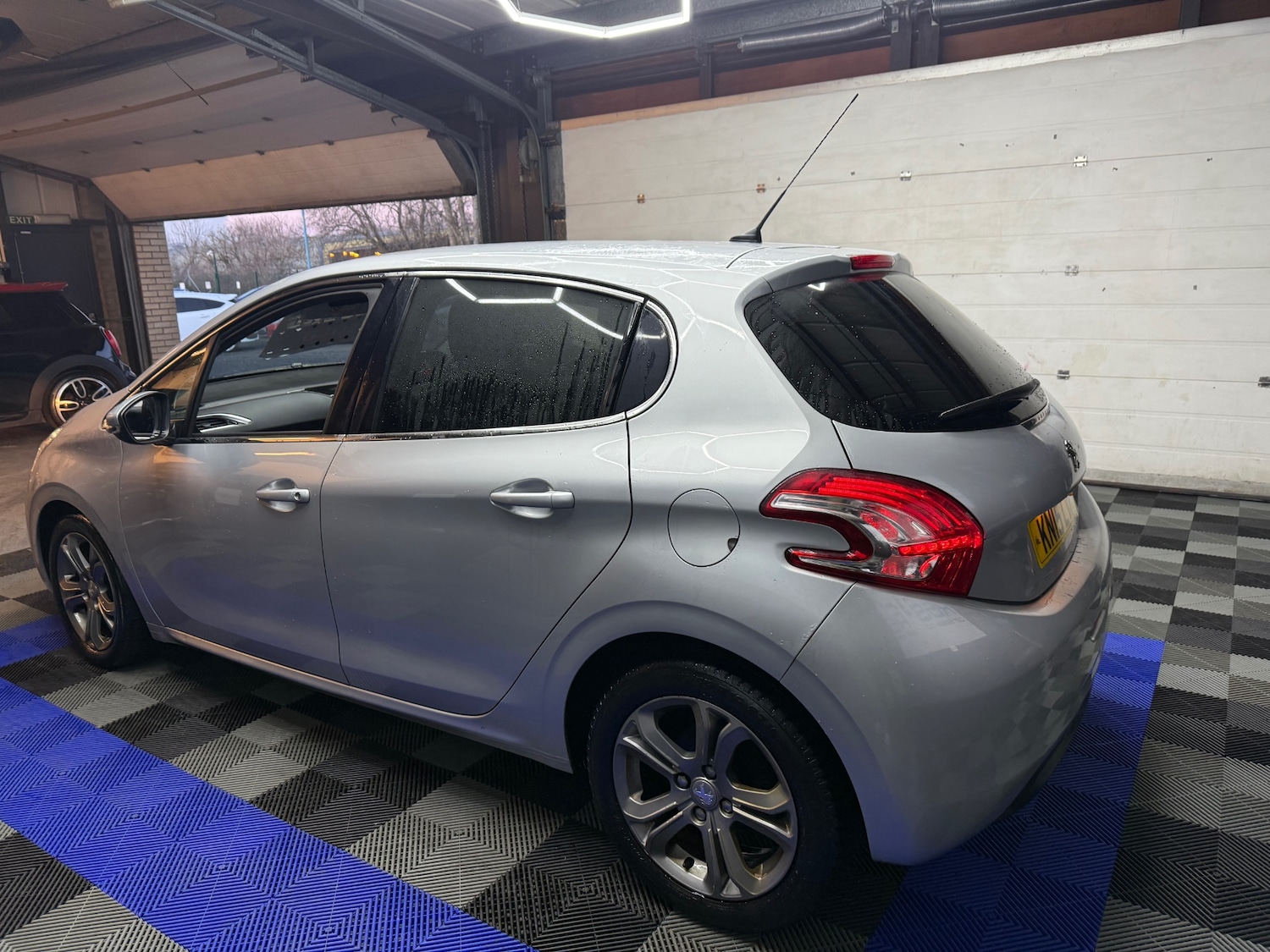 Used Peugeot 208 2015 for sale - 77668161: Photo 7