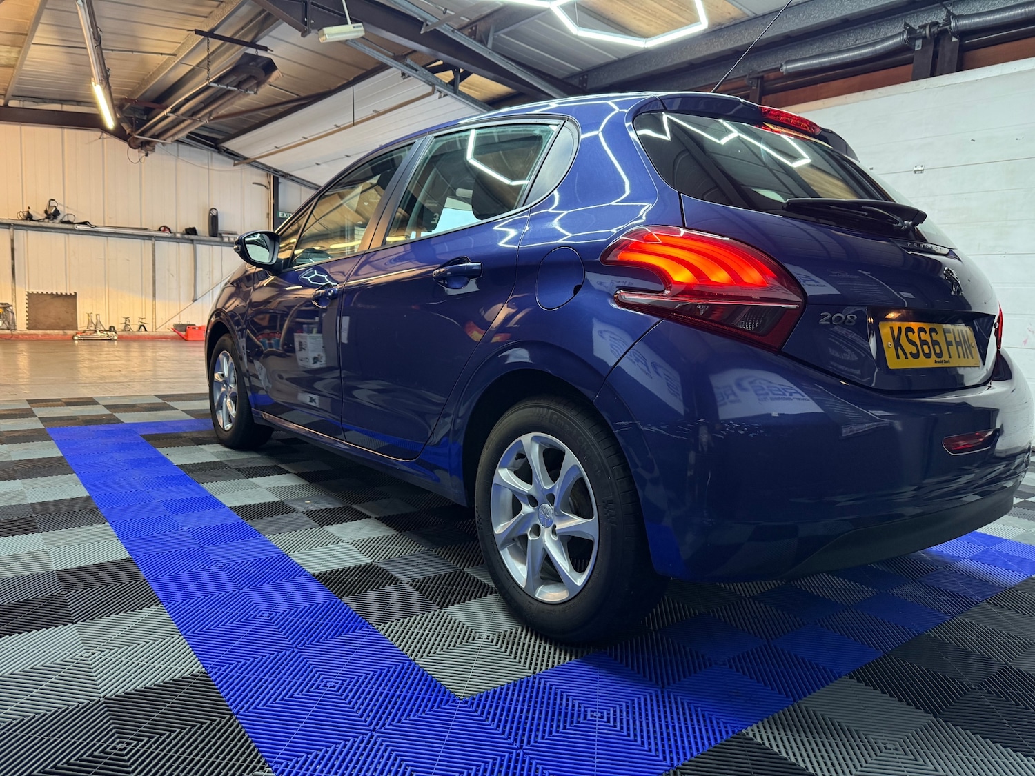 Used Peugeot 208 2016 for sale - 76126256: Photo 10