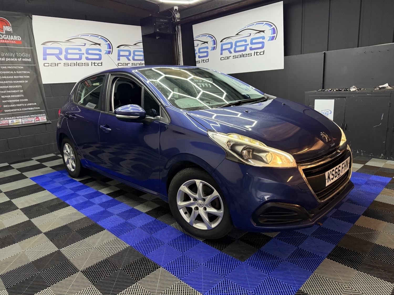 Used Peugeot 208 2016 for sale - 76126256: Photo 2