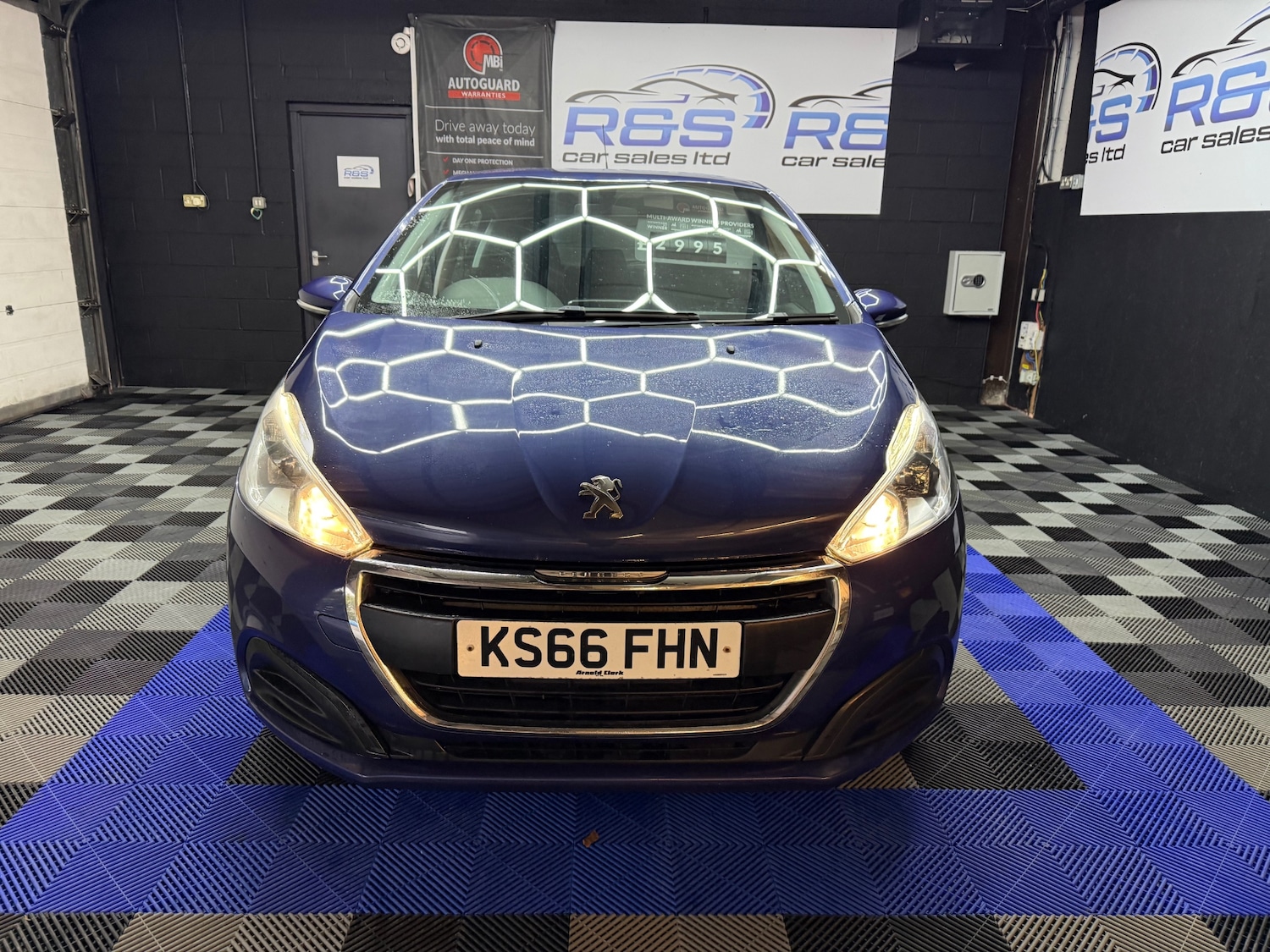 Used Peugeot 208 2016 for sale - 76126256: Photo 5