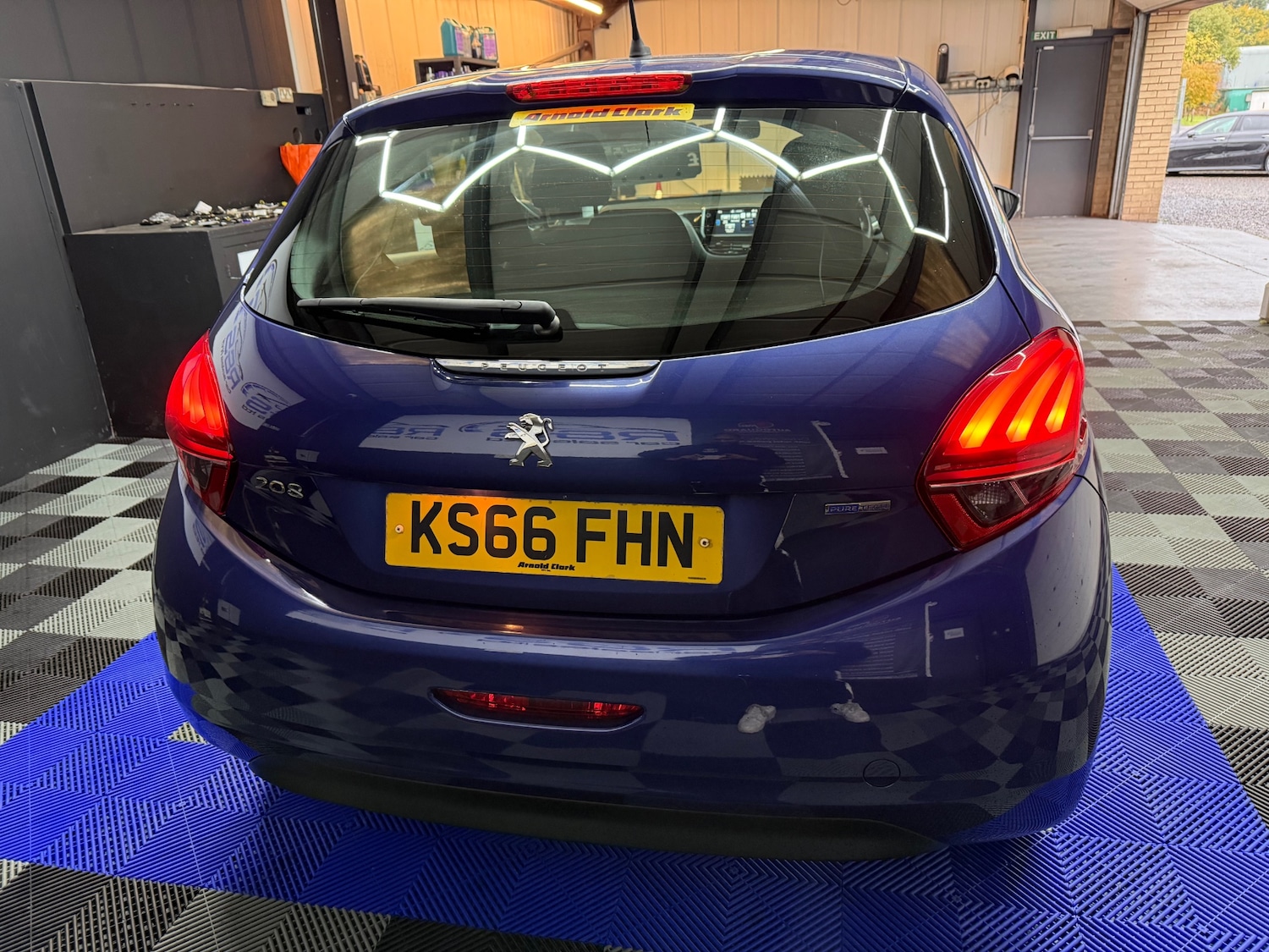 Used Peugeot 208 2016 for sale - 76126256: Photo 8