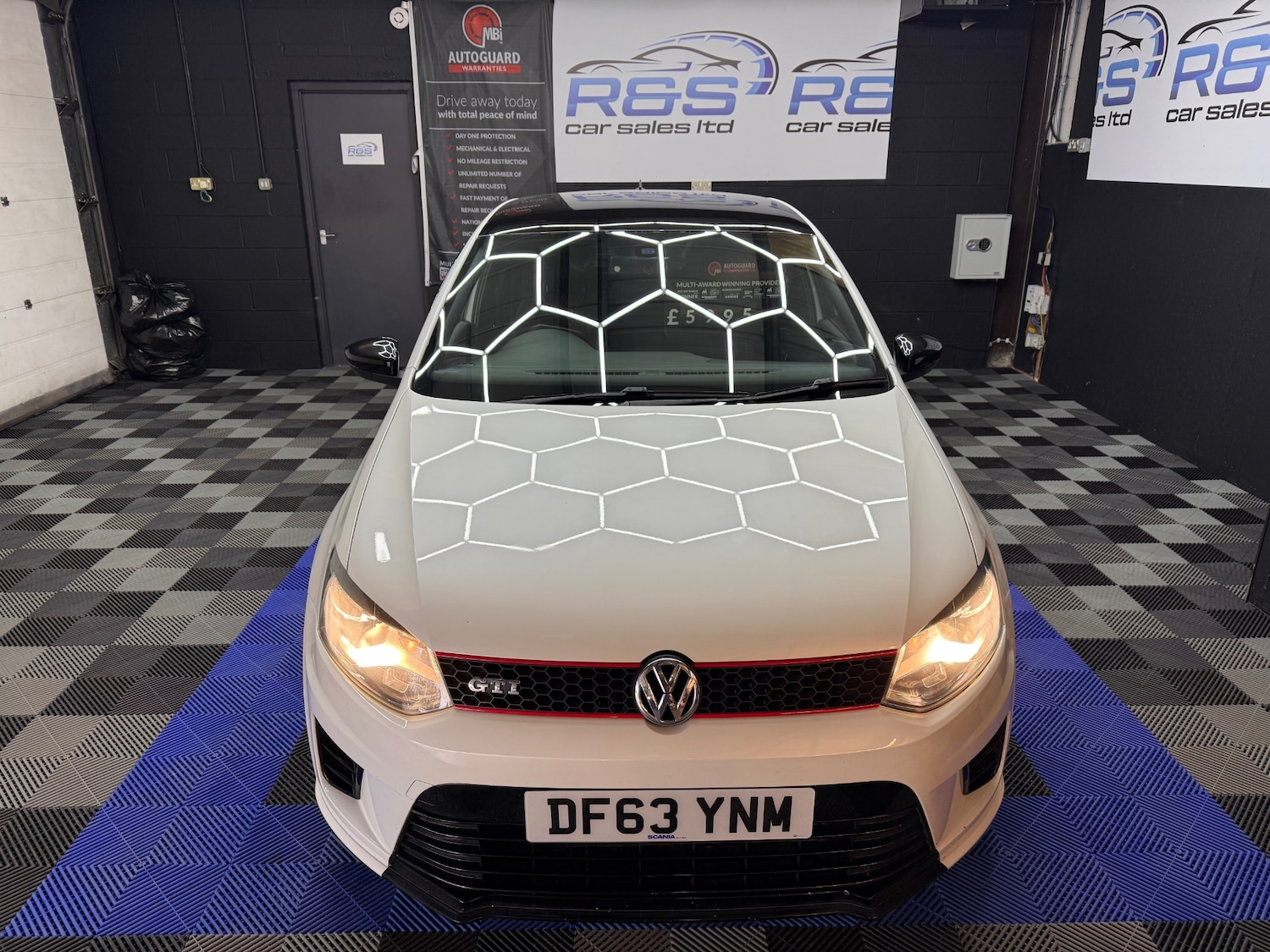 Used Volkswagen Polo 2014 for sale - 76374495: Photo 3