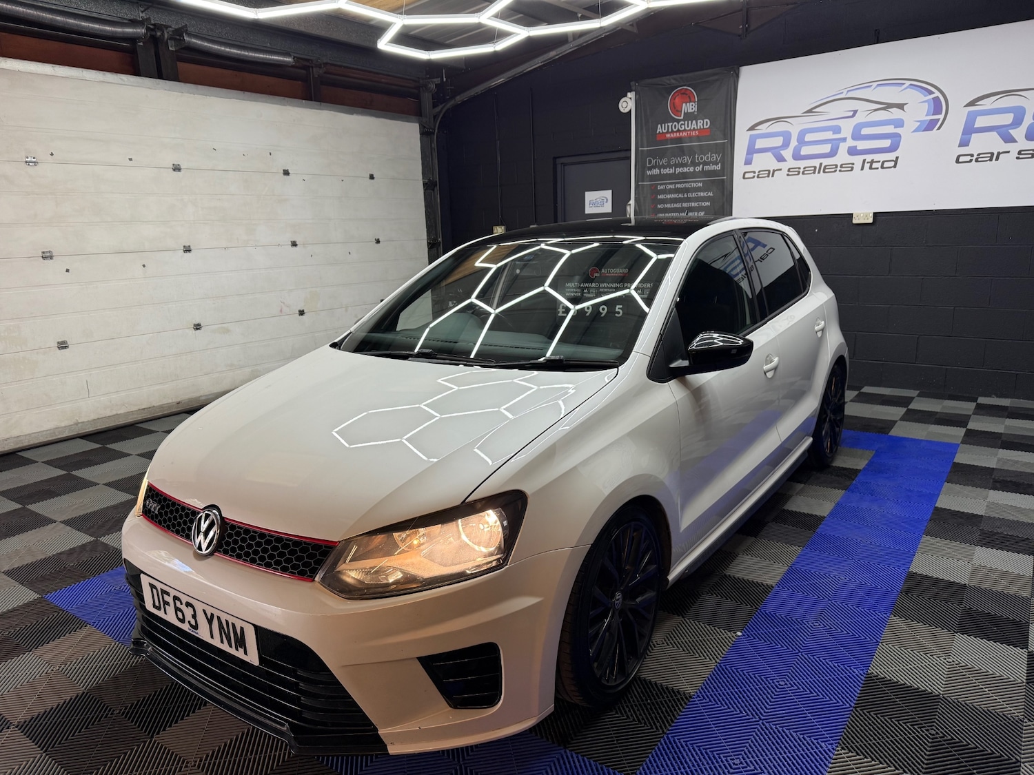 Used Volkswagen Polo 2014 for sale - 76374495: Photo 7