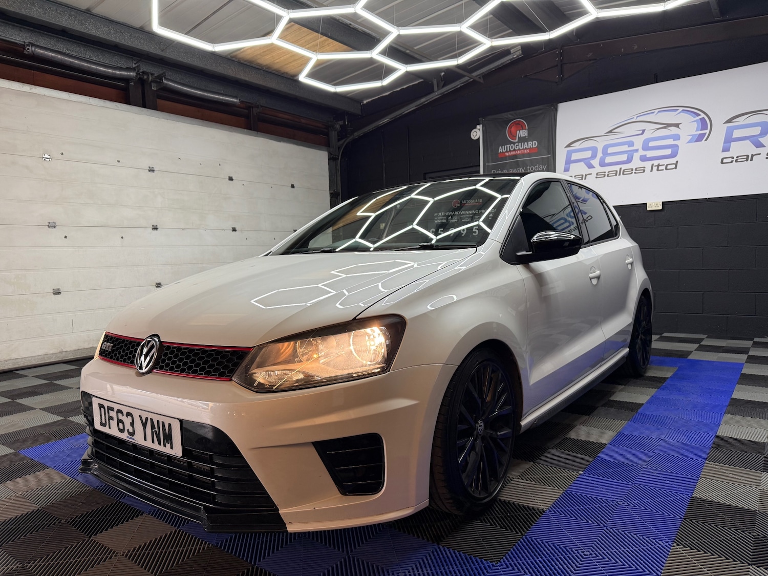 Used Volkswagen Polo 2014 for sale - 76374495: Photo 8