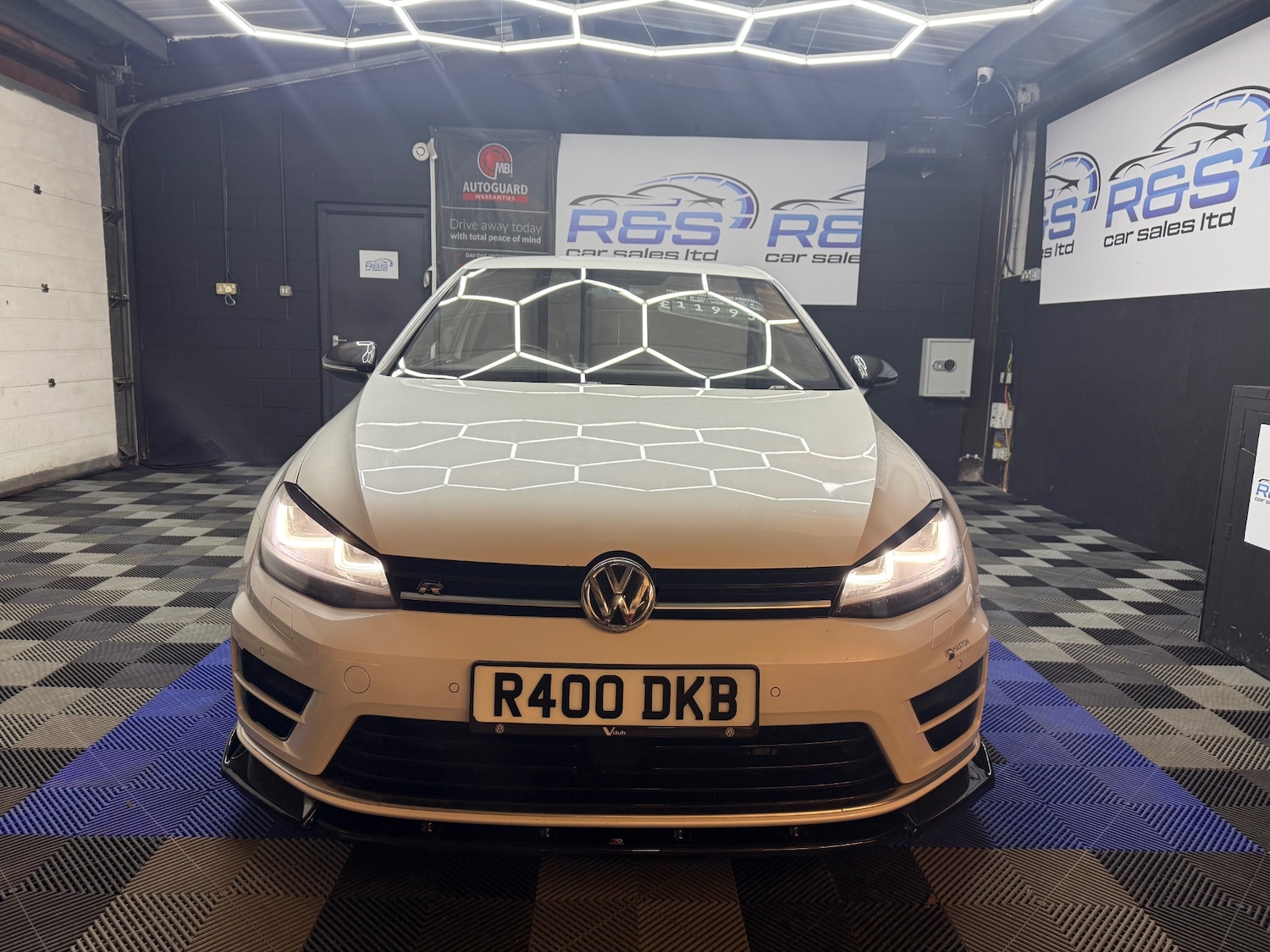 Used Volkswagen Golf 2014 for sale - 77357596: Photo 3