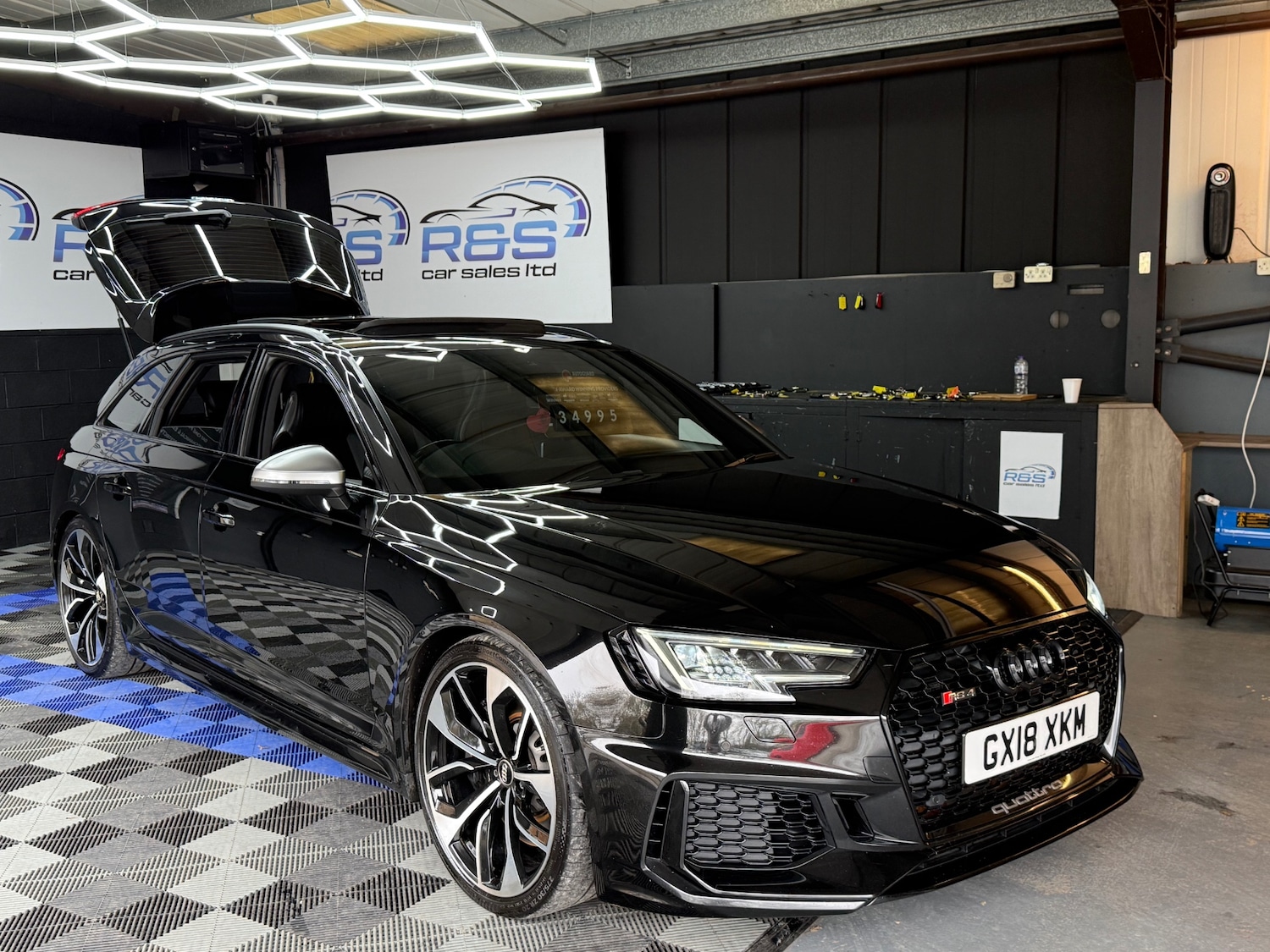 Used Audi RS4 2018 for sale - 77998450: Photo 10