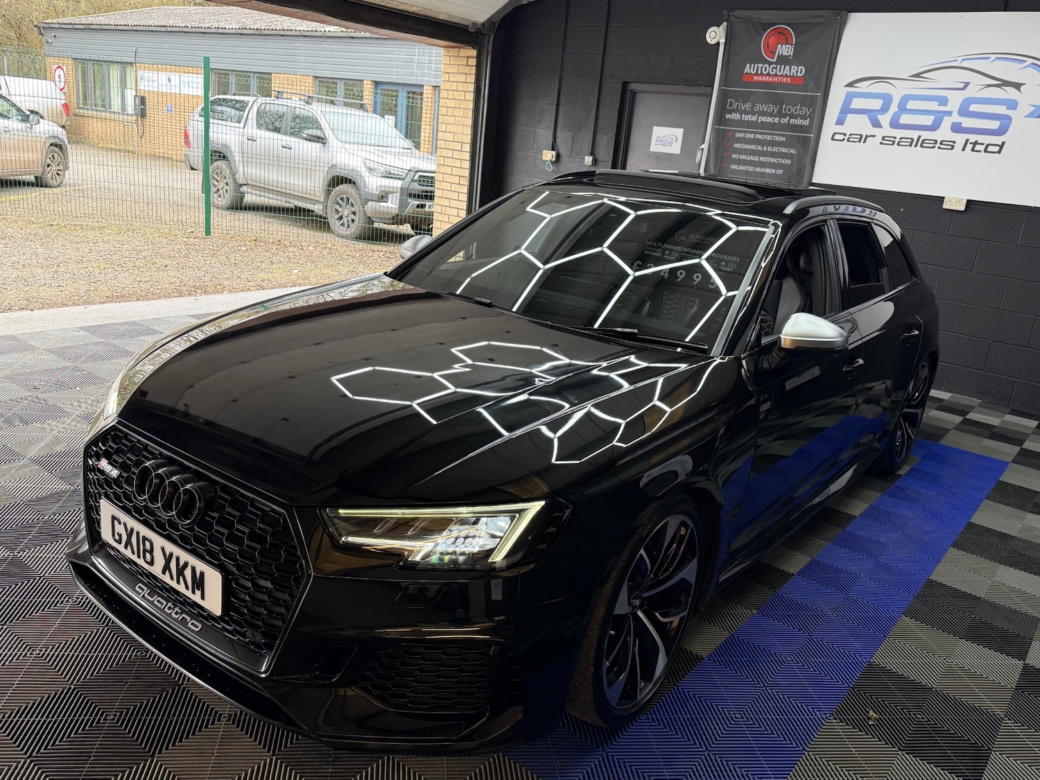 Used Audi RS4 2018 for sale - 77998450: Photo 6