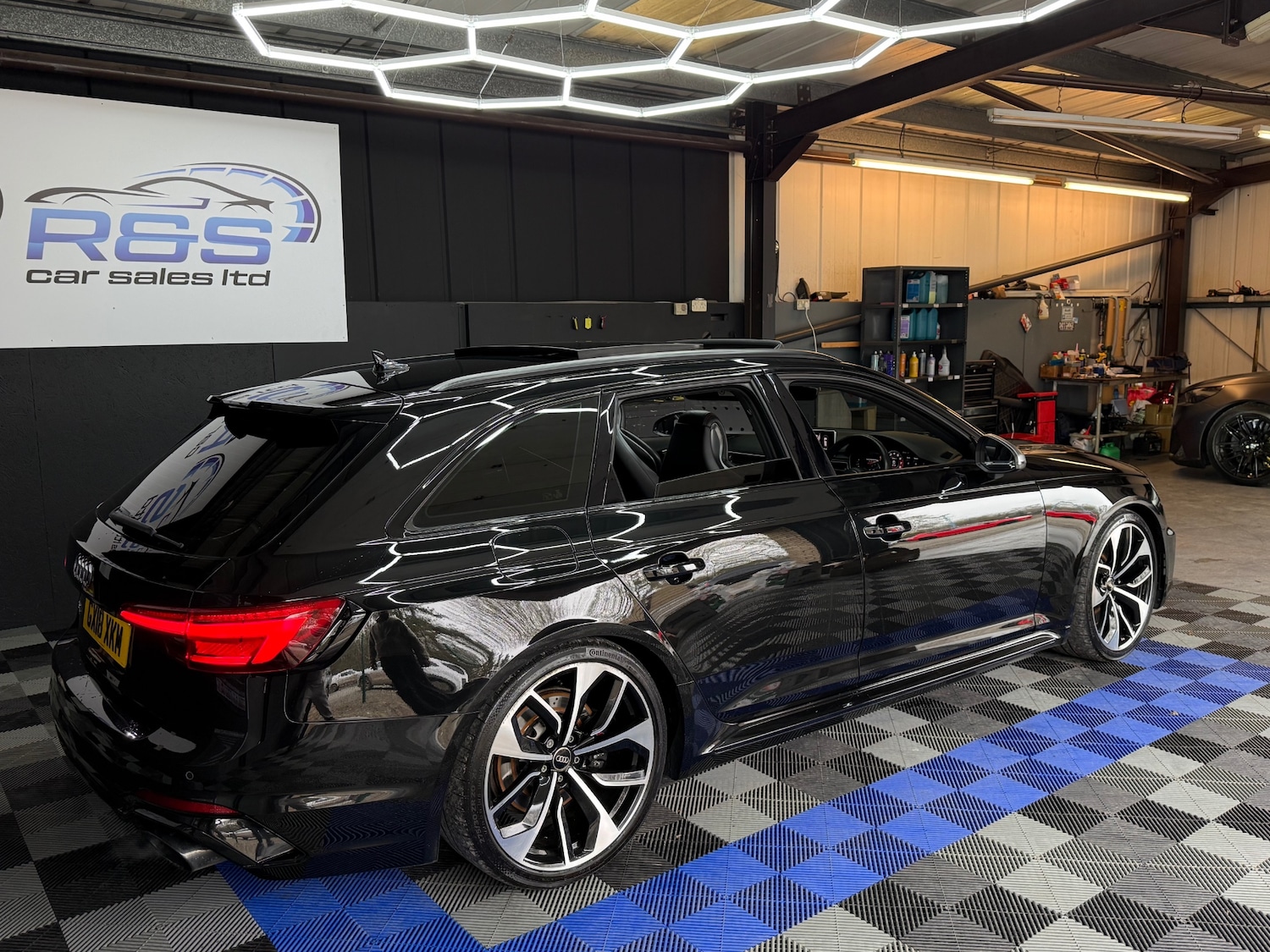 Used Audi RS4 2018 for sale - 77998450: Photo 7